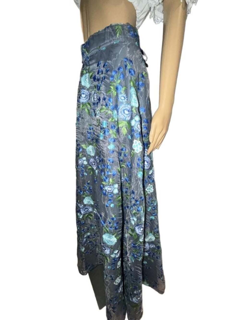 NWT The Saree Room Grey Blossom Lehenga Maxi Skirt - Size XS - Picture 2 of 12